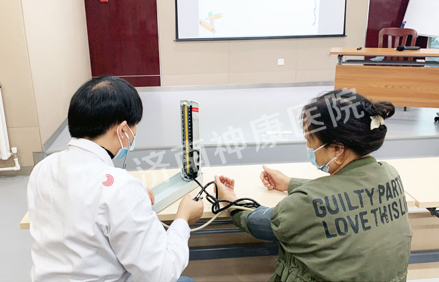 世界精神卫生日·健康讲座|济南神康医院走进社区开展青少年心理健康与亲子沟通讲座